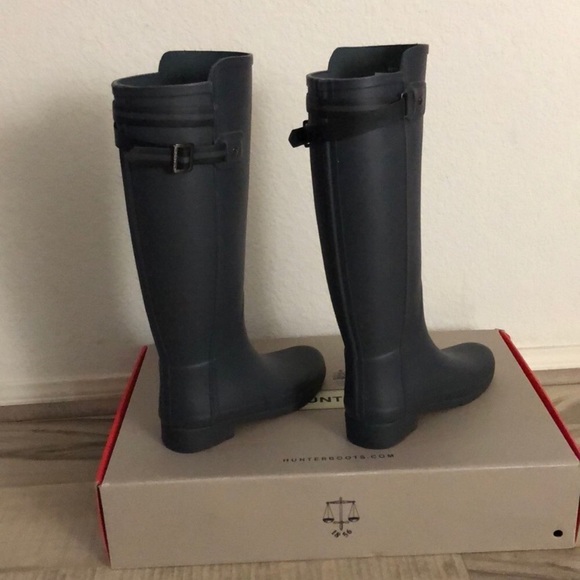 Gray slim hunter boots - Picture 2 of 3